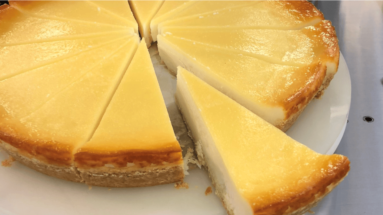 Cut samepl: cheese pie
