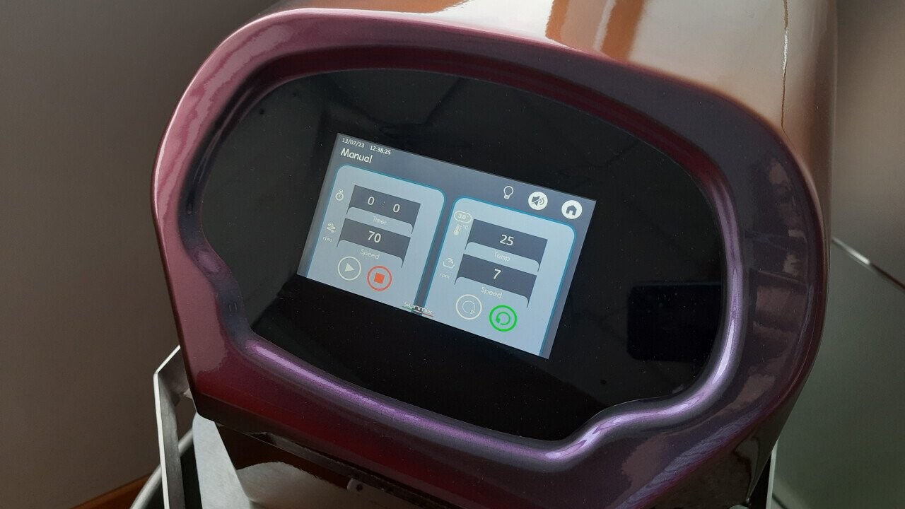 Queen Line touch screen control panel