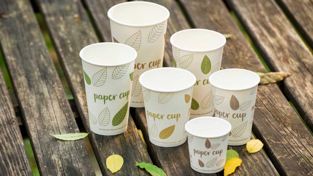 Versatile, robust, uncoated and recyclable. Our "paper cups" are also true naturals, especially when it comes to sustainability. For a more responsible approach to the environment and resources.