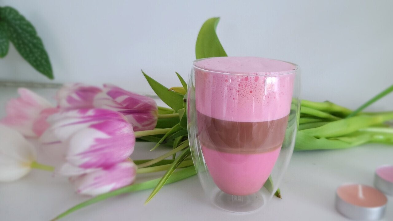 Pink Chocolate syrup comes as a pink chocolate latte macchiato