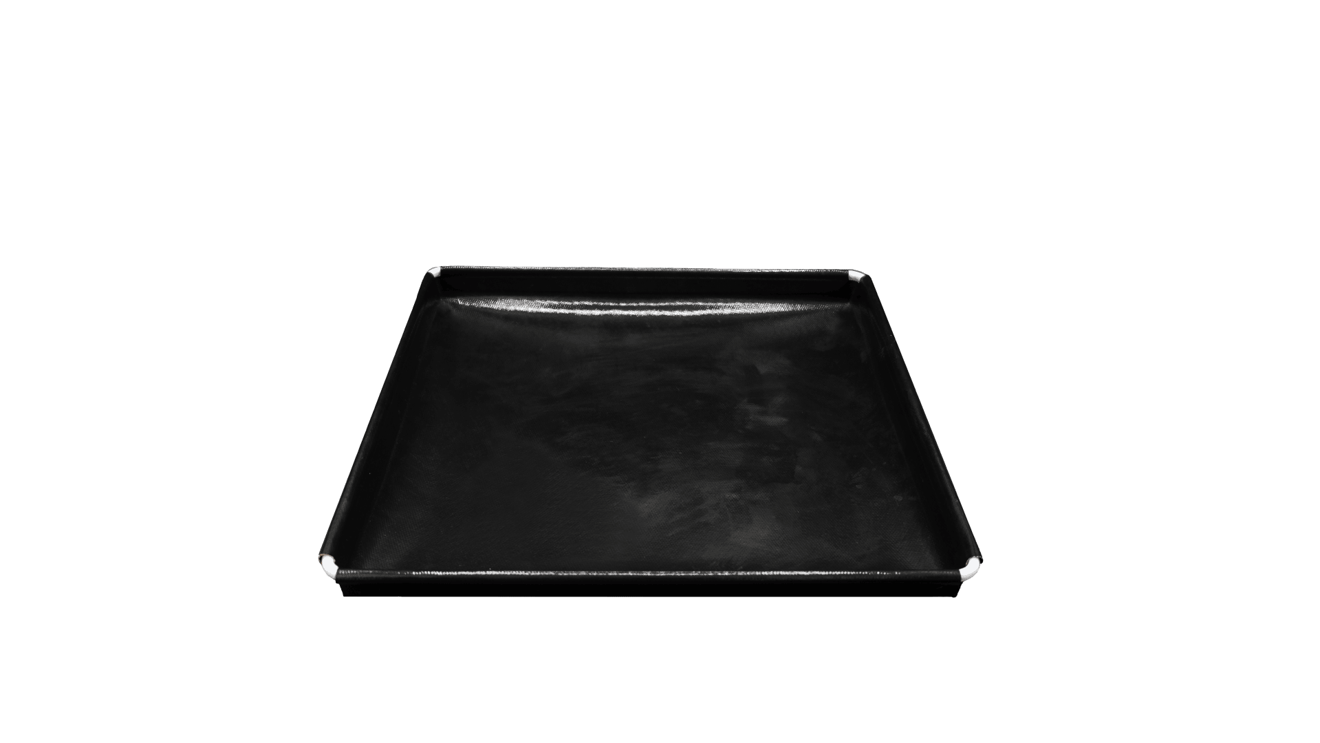 Ein schwarzes rechteckiges Tablett mit leicht erhöhtem Rand, fotografiert vor einem grünen Hintergrund. Die Oberfläche des Tabletts erscheint glatt und leicht glänzend.