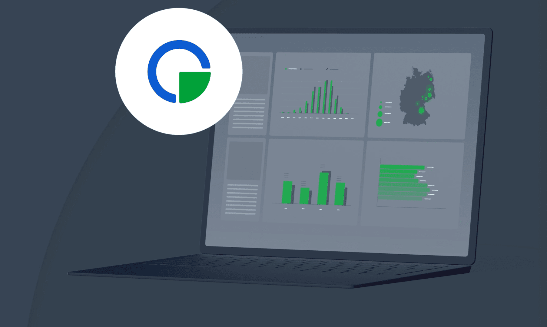 Auf dem Bildschirm eines Laptops werden Diagramme und Grafiken angezeigt. Vier Datenfelder sind sichtbar. Im Vordergrund befindet sich ein großes, rundes Logo mit einem blauen C und einem grünen Schild.