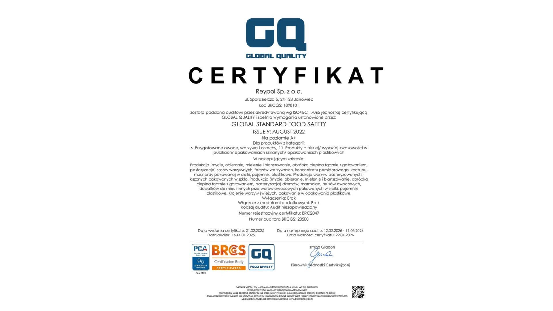 A certificate from Global Quality for Rezyd Sp. z o.o., written in Polish, certifying compliance with the BRCGS Global Standard Food Safety, Issue 8. Includes official logos, signatures, and certification details.