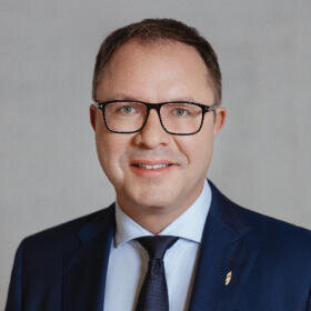 Mag. Wolfgang Mayer