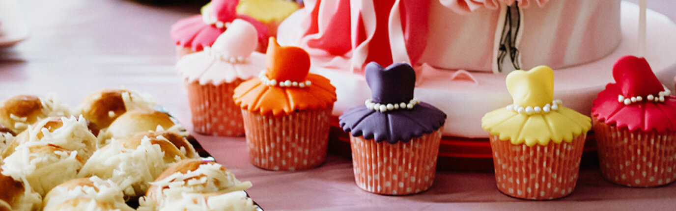 Cupcakes with fondant.jpg (0.1 MB)