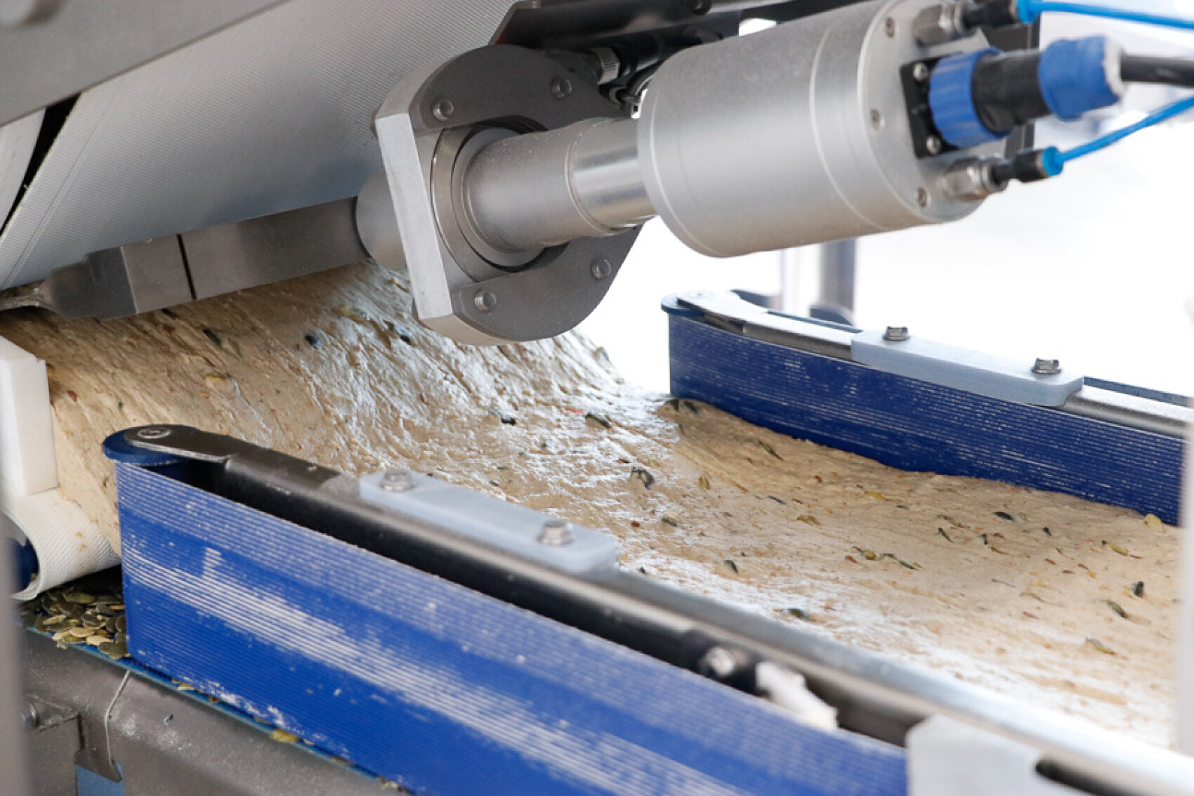 Hochfrequentes Ultraschallmesser für optimale Schneidergebnisse